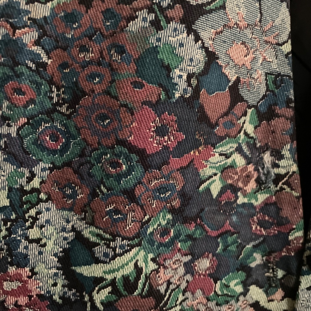 Woman’s Vest - Picture 2 of 4